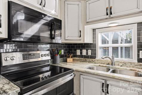130 Eagle Drive New London NC 28127