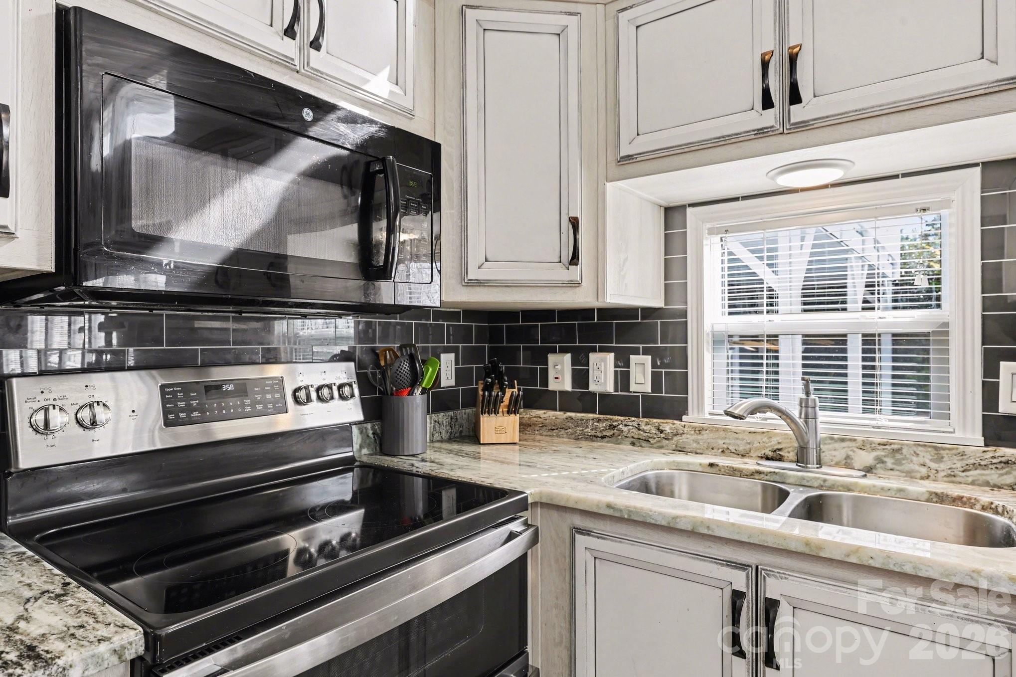 130 Eagle Drive New London NC 28127