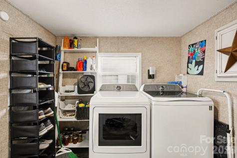 130 Eagle Drive New London NC 28127