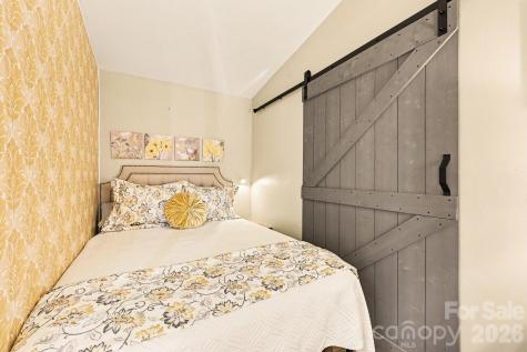 130 Eagle Drive New London NC 28127