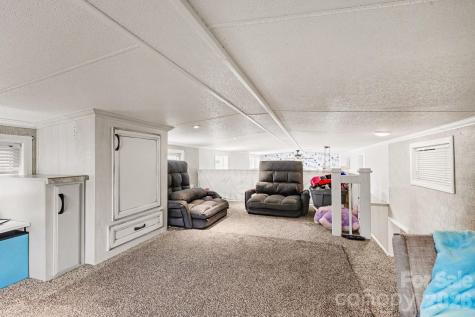 130 Eagle Drive New London NC 28127