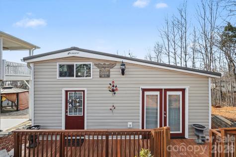 130 Eagle Drive New London NC 28127