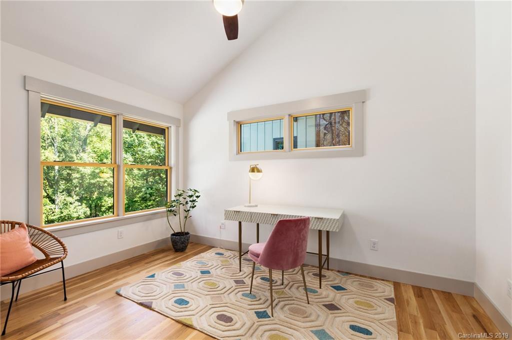 52 Hibriten Drive Asheville NC 28801