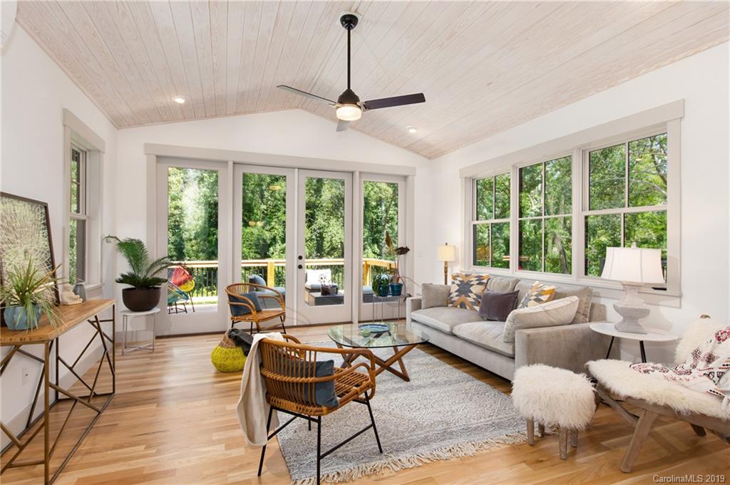 52 Hibriten Drive Asheville NC 28801