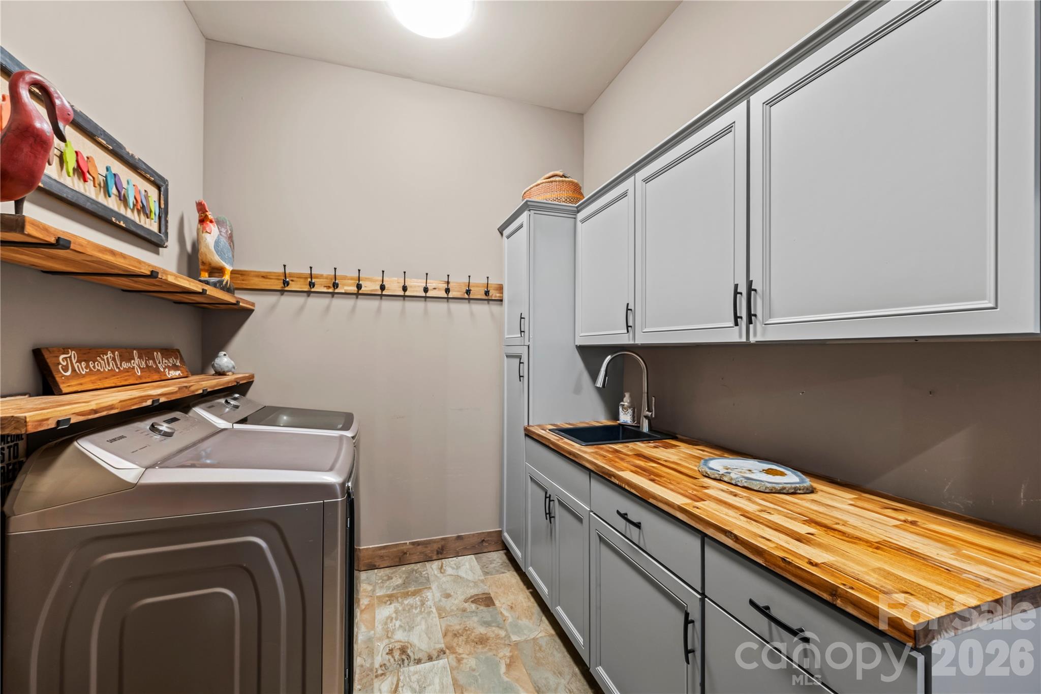 28 Gracie Lane Weaverville NC 28787