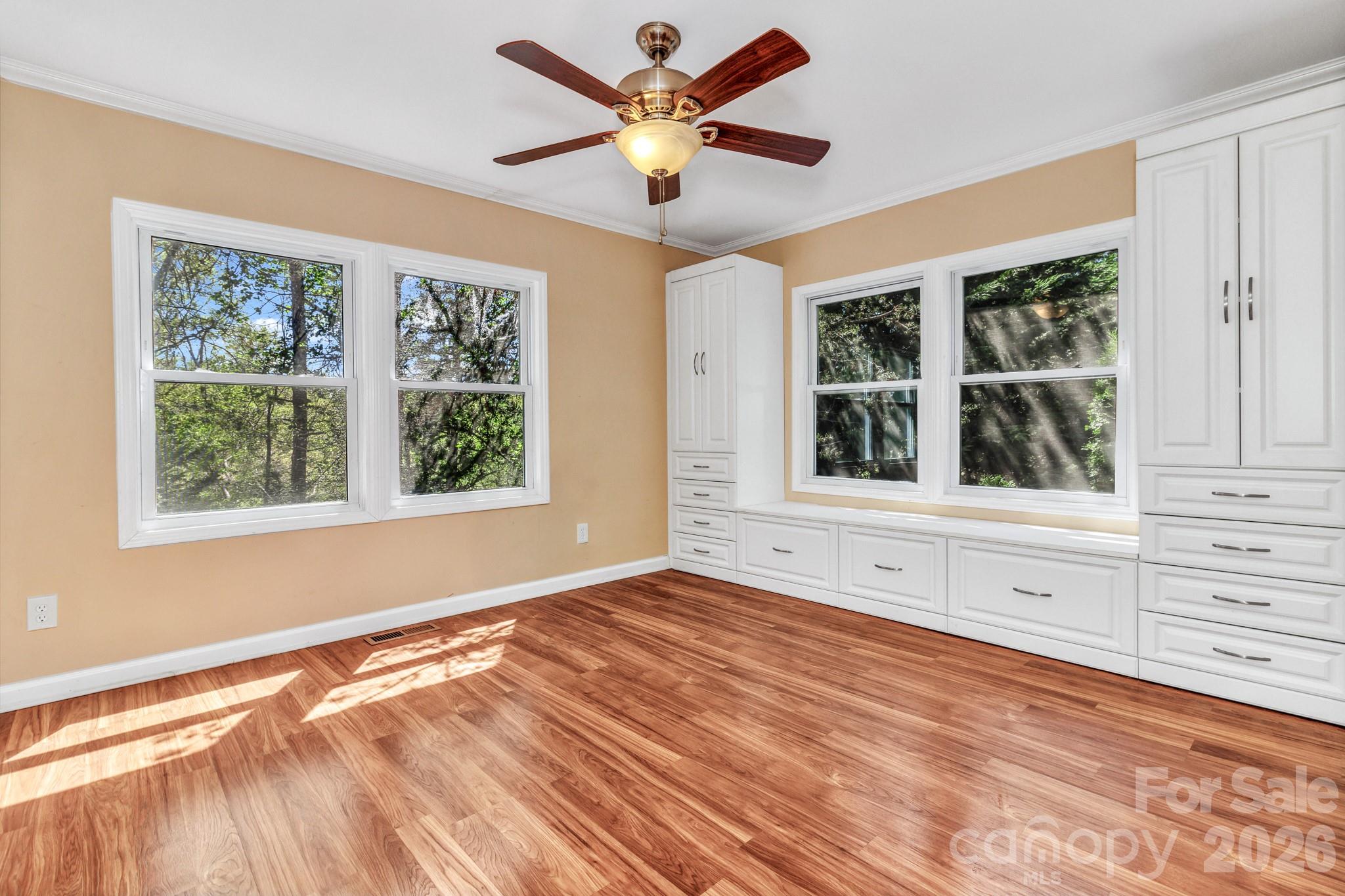 405 Deerfield Court Hendersonville NC 28792