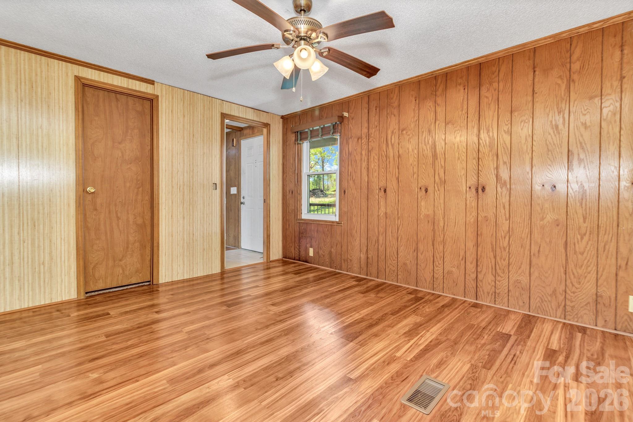 405 Deerfield Court Hendersonville NC 28792