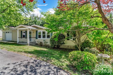 405 Deerfield Court Hendersonville NC 28792