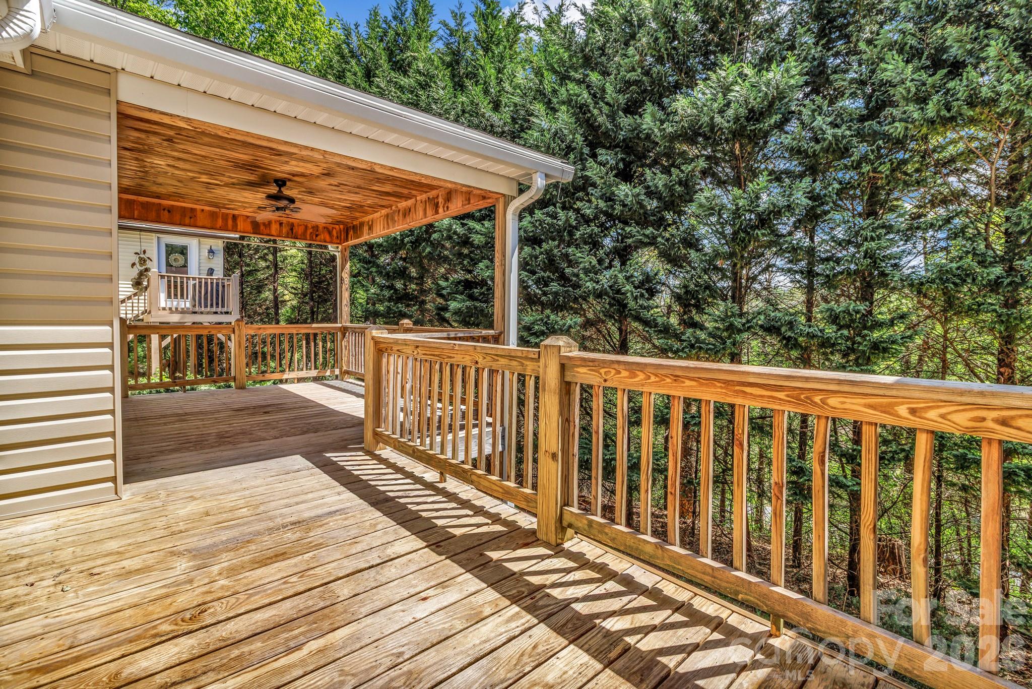 405 Deerfield Court Hendersonville NC 28792