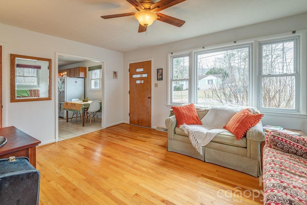 437 Onteora Boulevard Asheville NC 28803