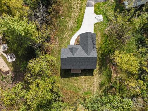 14 Holcombe Road Candler NC 28715