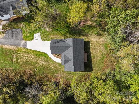 14 Holcombe Road Candler NC 28715