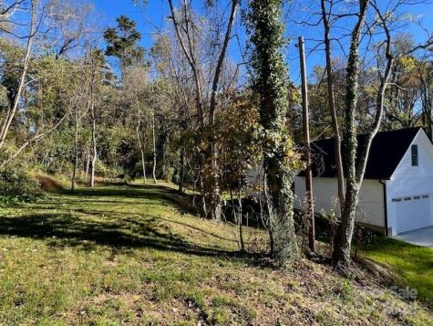 14 Holcombe Road Candler NC 28715