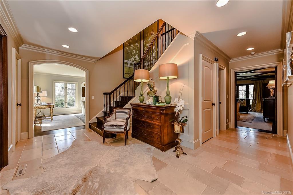 2026 Pinewood Circle Charlotte NC 28211