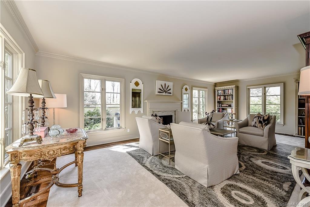 2026 Pinewood Circle Charlotte NC 28211