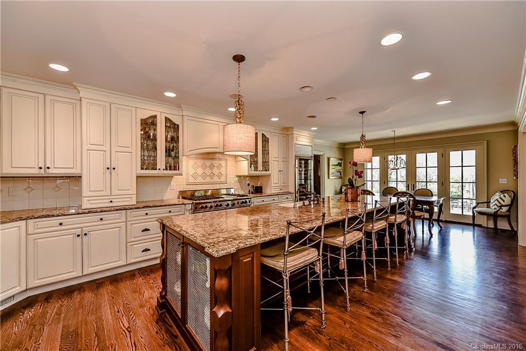 2026 Pinewood Circle Charlotte NC 28211
