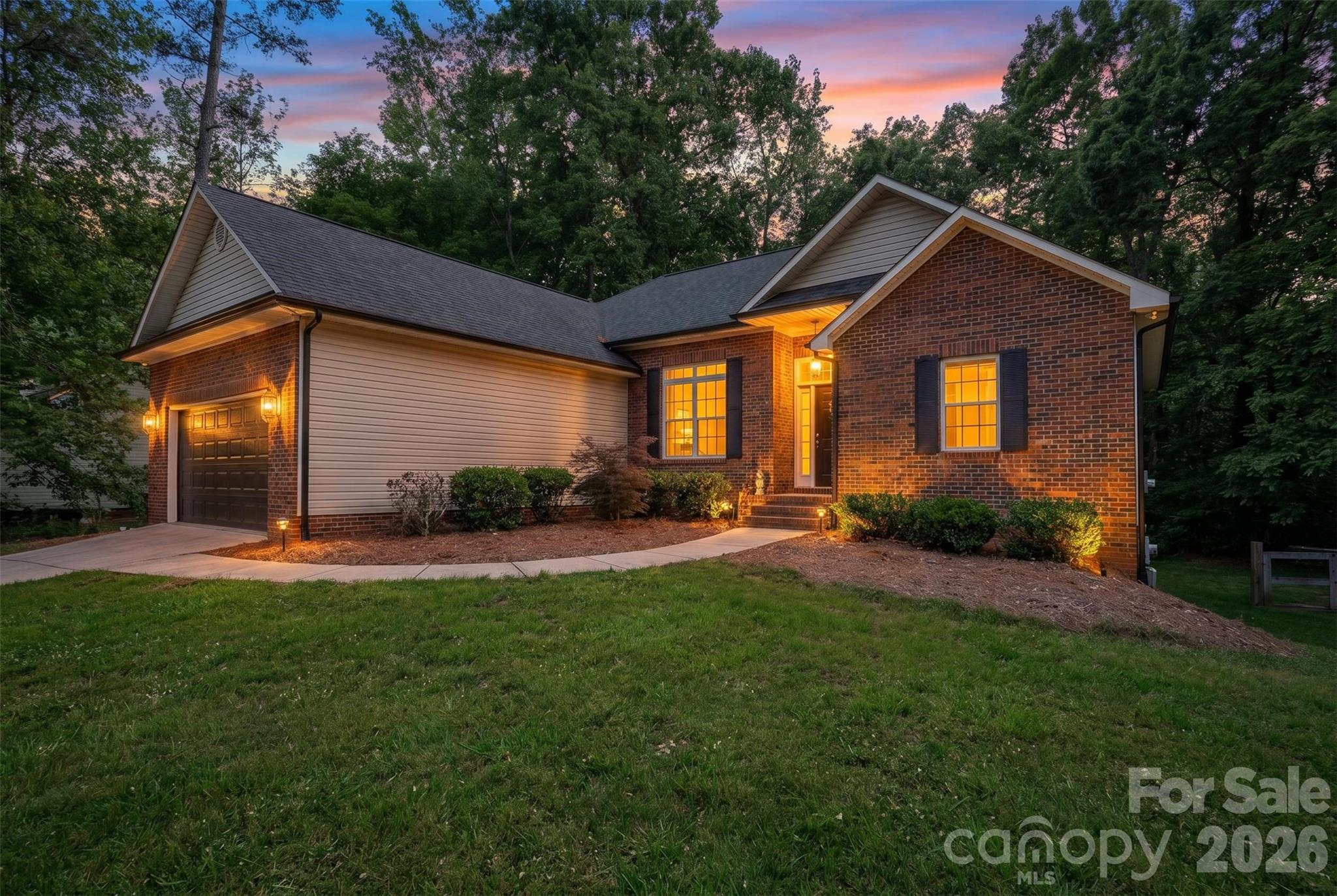 8814 Oldenburg Drive Mount Pleasant NC 28124