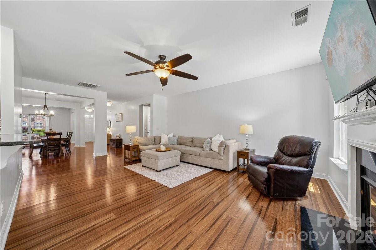 1006 Spring Rose Lane Matthews NC 28104