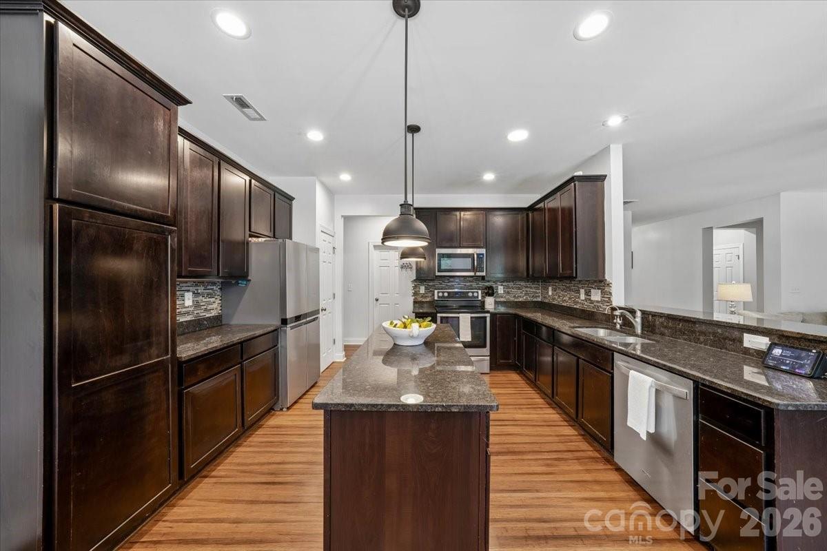 1006 Spring Rose Lane Matthews NC 28104