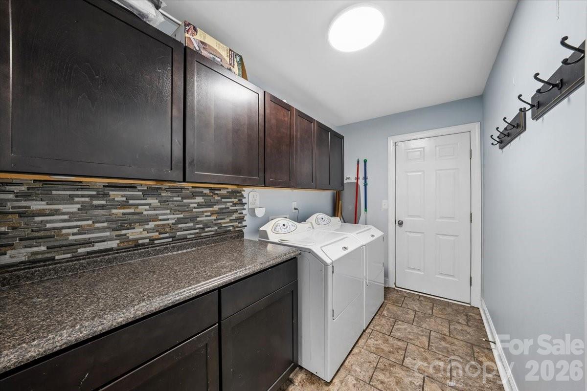 1006 Spring Rose Lane Matthews NC 28104