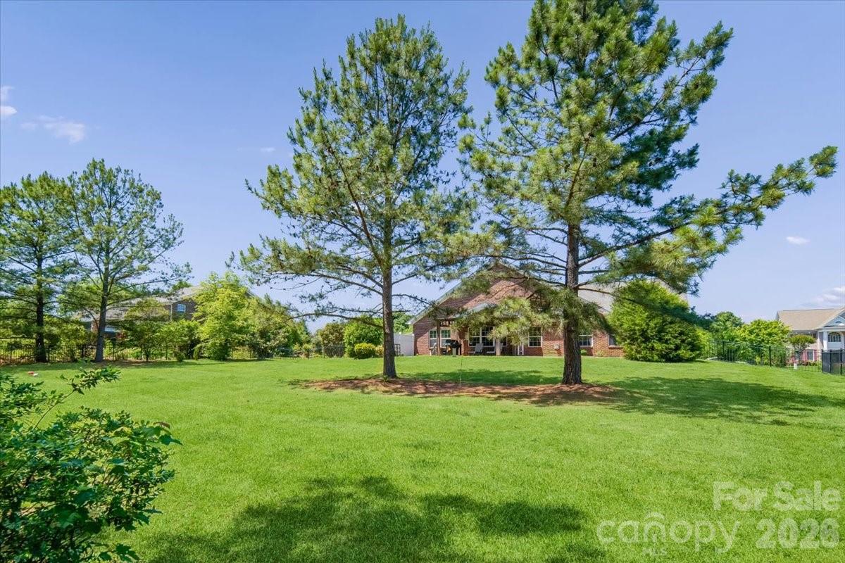 1006 Spring Rose Lane Matthews NC 28104