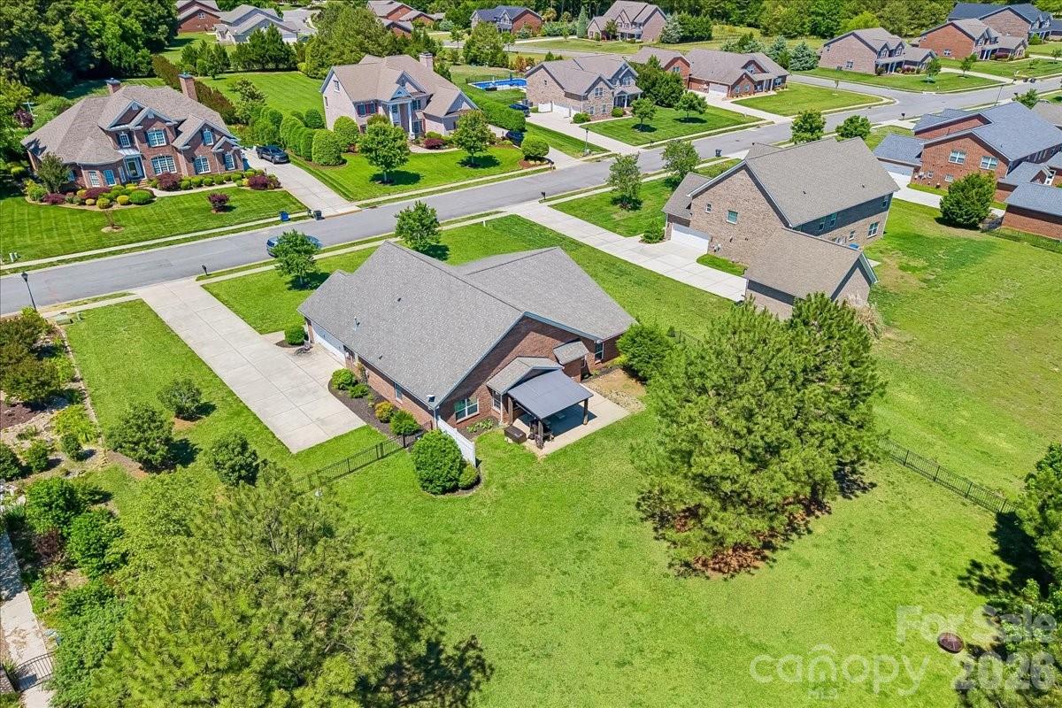 1006 Spring Rose Lane Matthews NC 28104