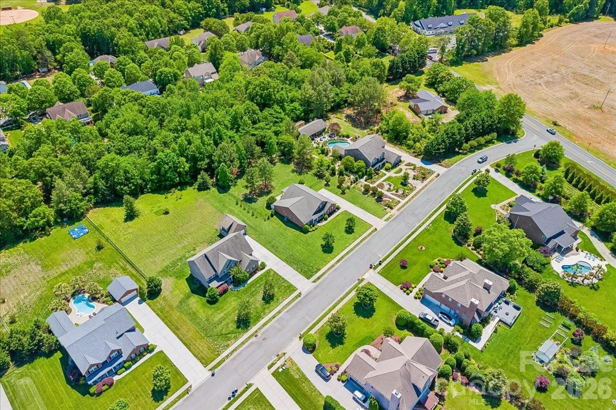 1006 Spring Rose Lane Matthews NC 28104