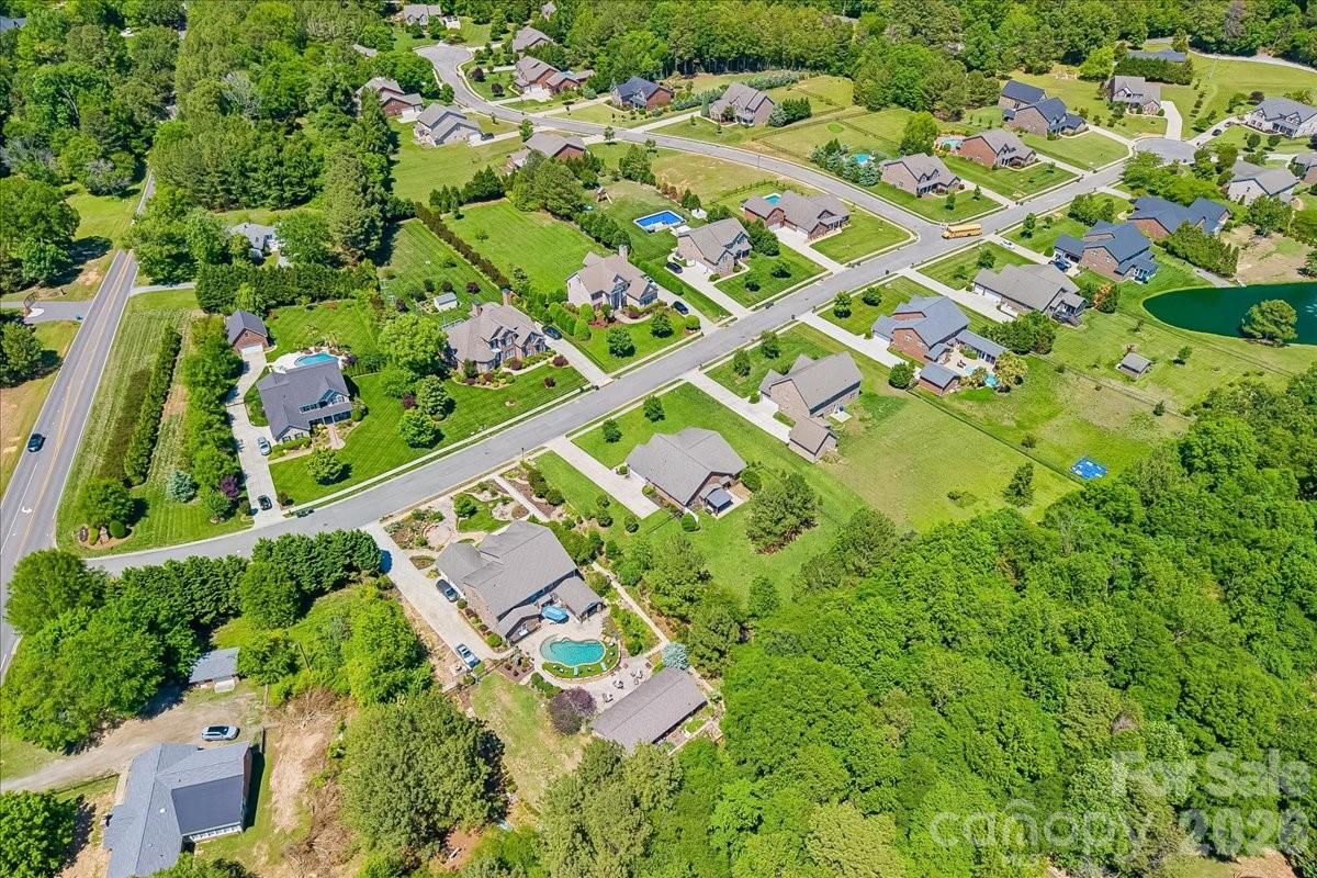 1006 Spring Rose Lane Matthews NC 28104