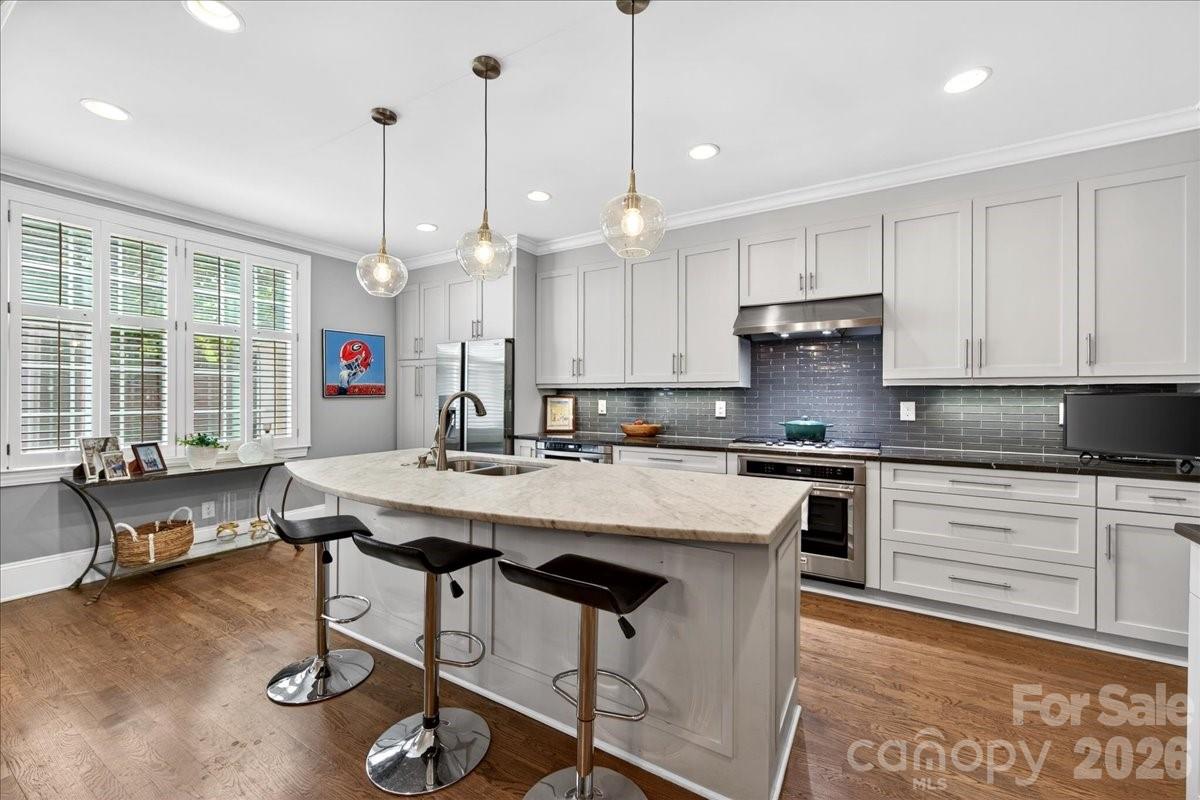 202 Perrin Place Charlotte NC 28207