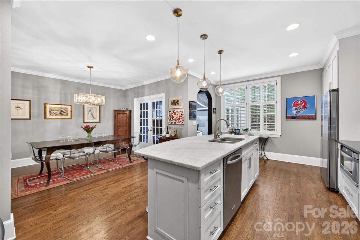202 Perrin Place Charlotte NC 28207