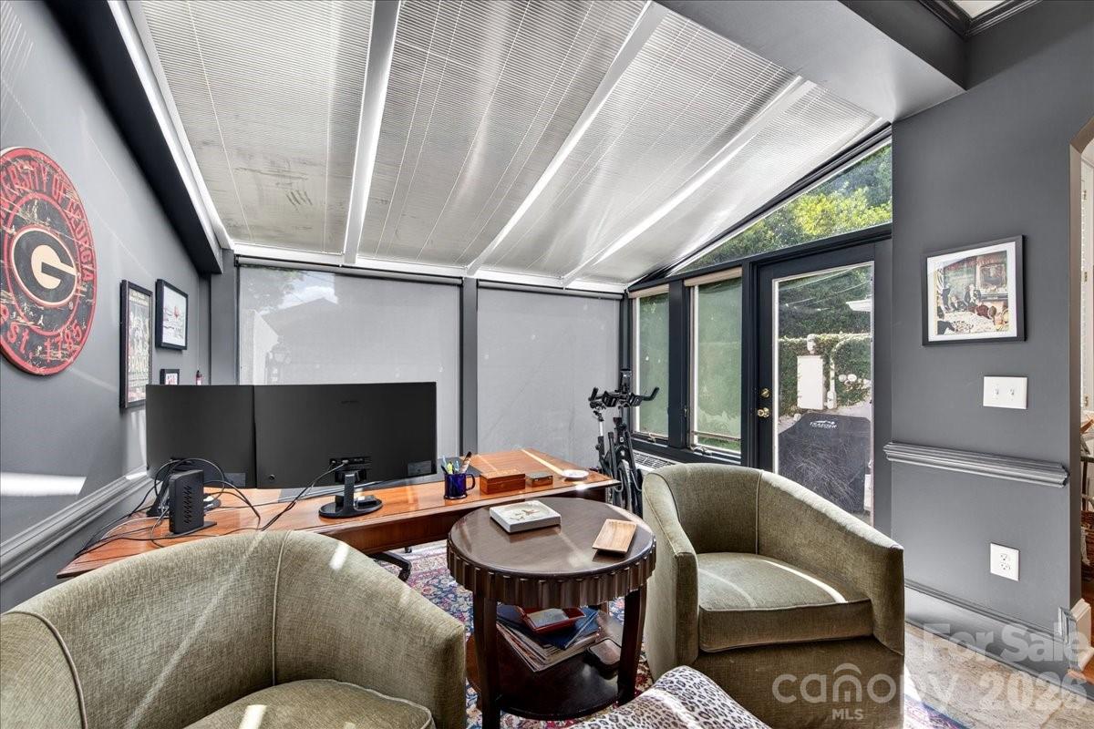 202 Perrin Place Charlotte NC 28207