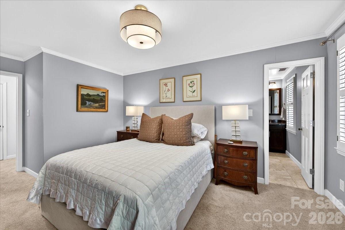 202 Perrin Place Charlotte NC 28207