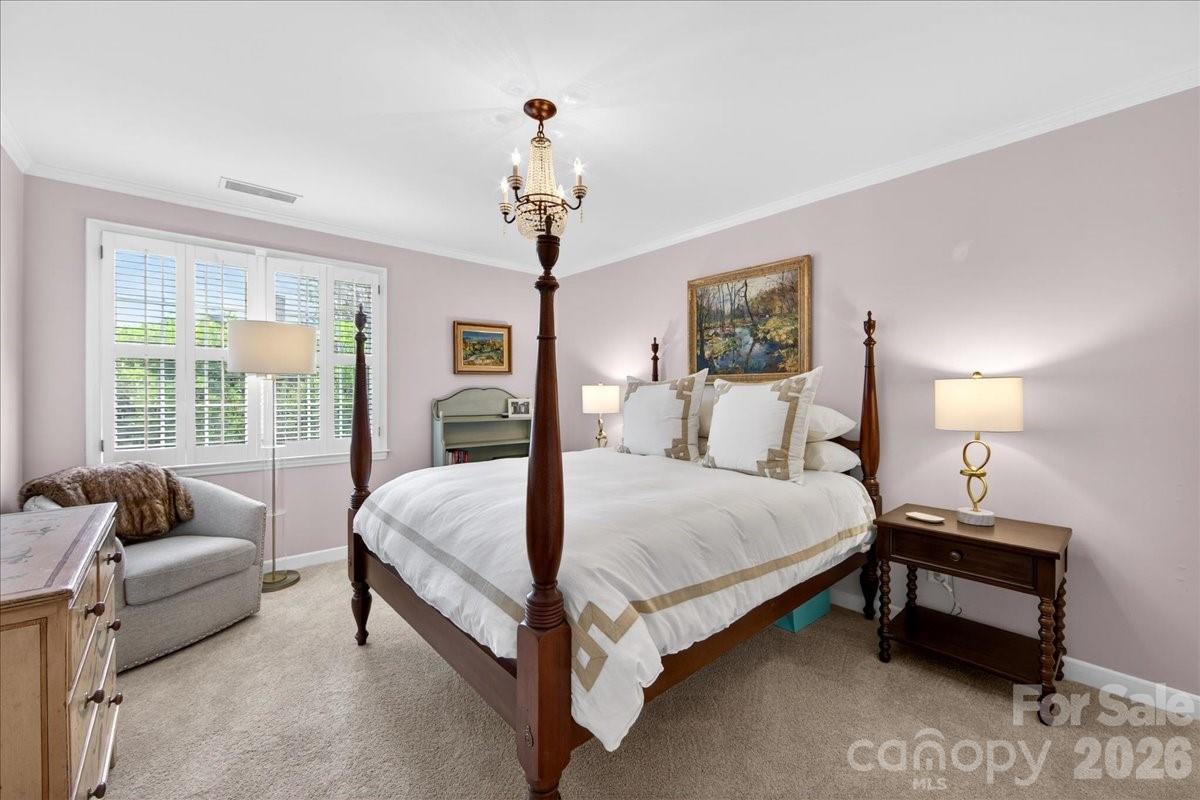 202 Perrin Place Charlotte NC 28207