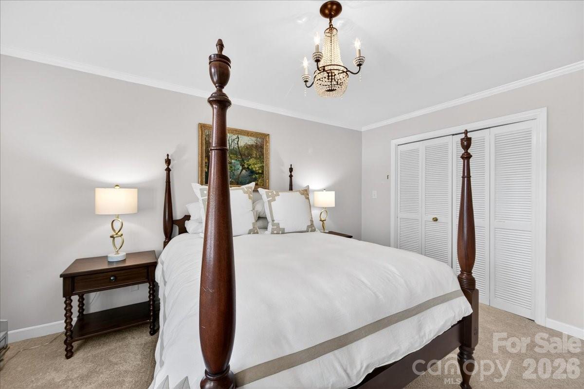 202 Perrin Place Charlotte NC 28207