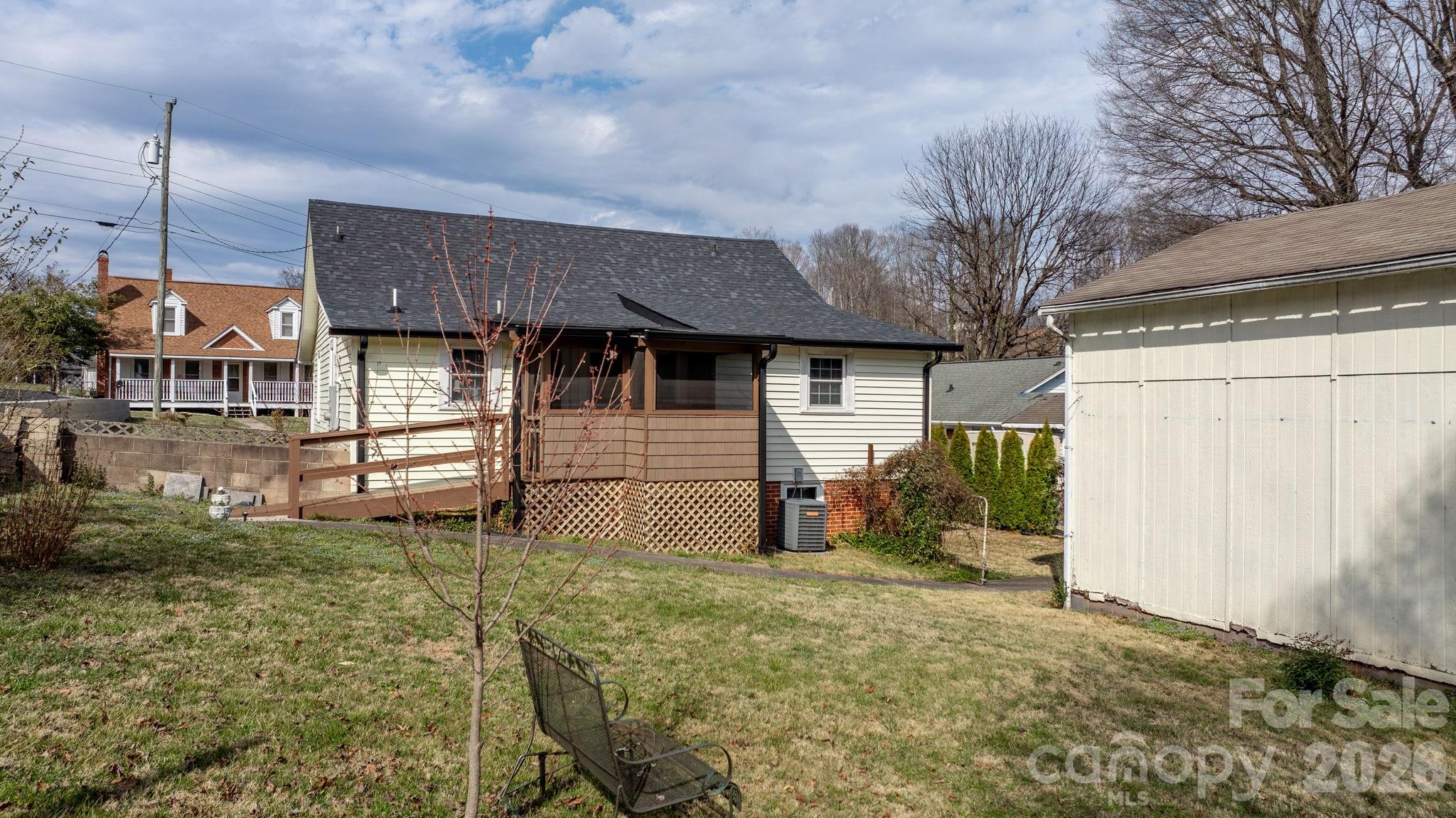 88 Lincoln Avenue Marion NC 28752