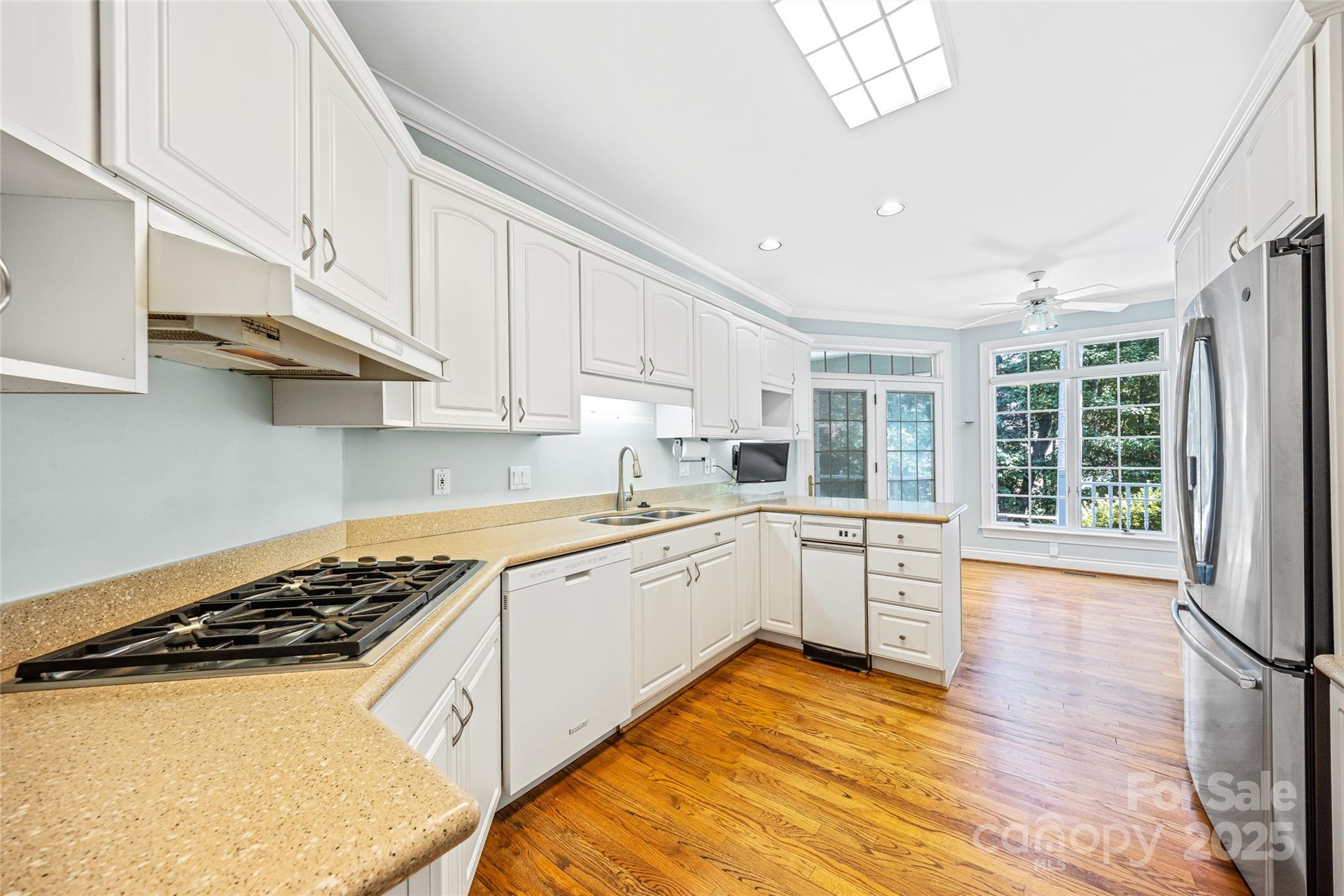 28 Clovelly Way Asheville NC 28803