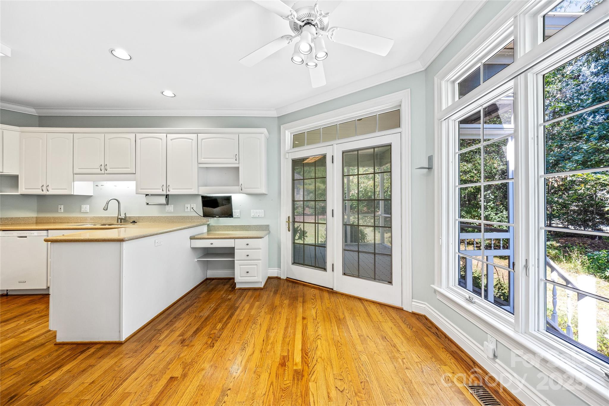 28 Clovelly Way Asheville NC 28803