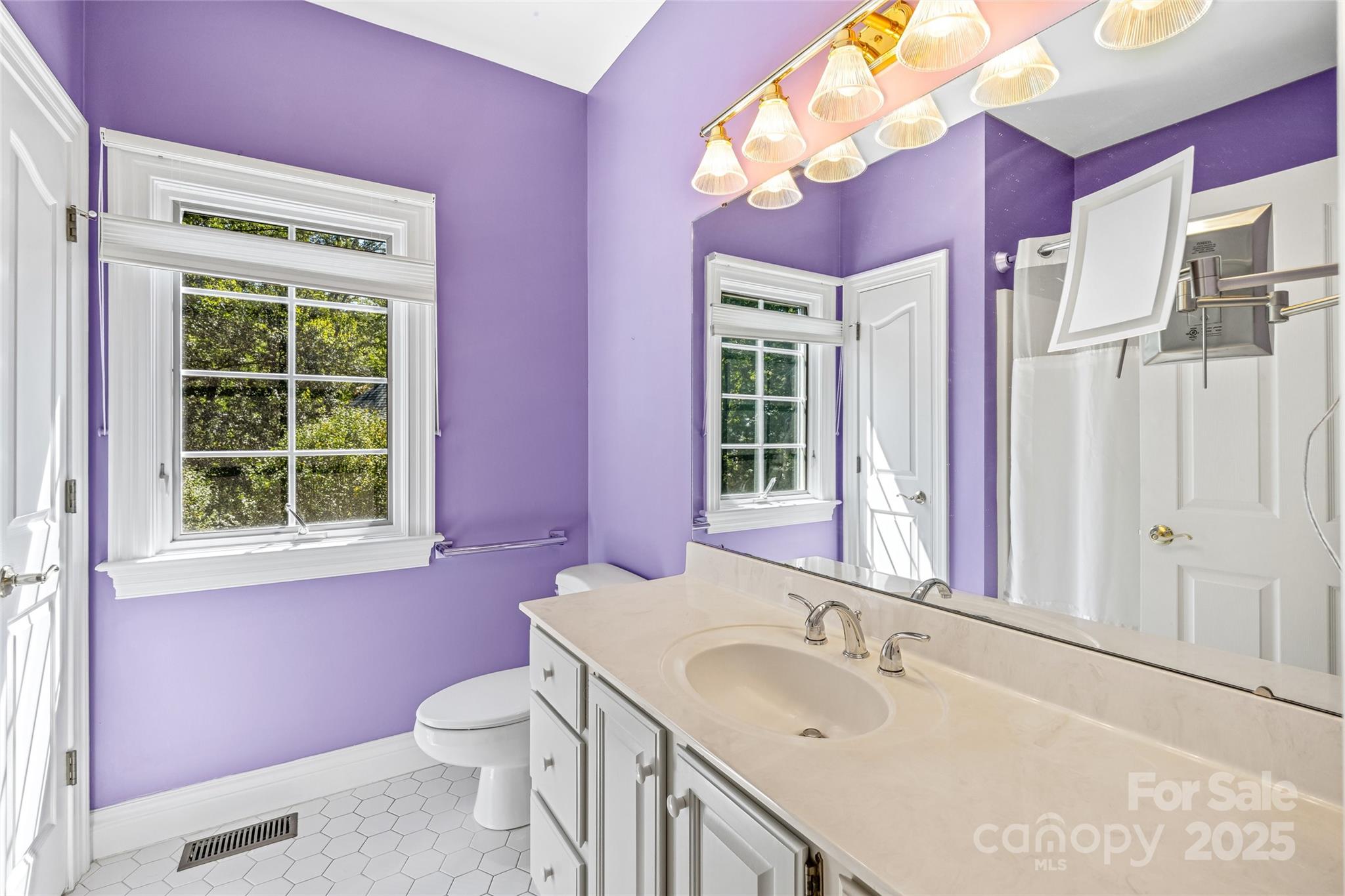 28 Clovelly Way Asheville NC 28803