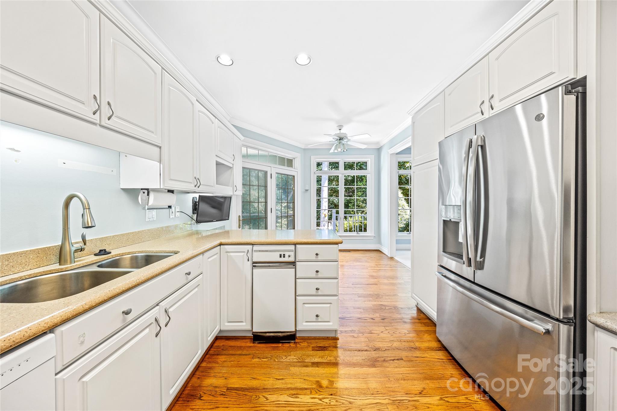 28 Clovelly Way Asheville NC 28803