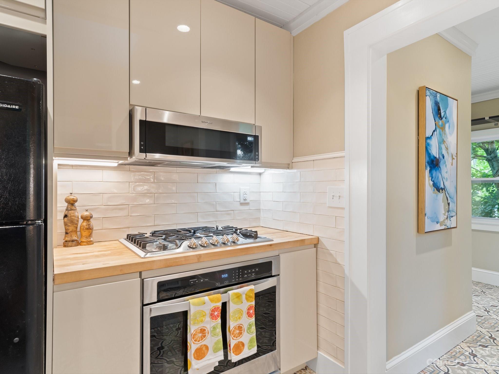 18 Robindale Avenue Asheville NC 28801