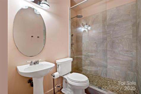 189 Hilltop Road Black Mountain NC 28711