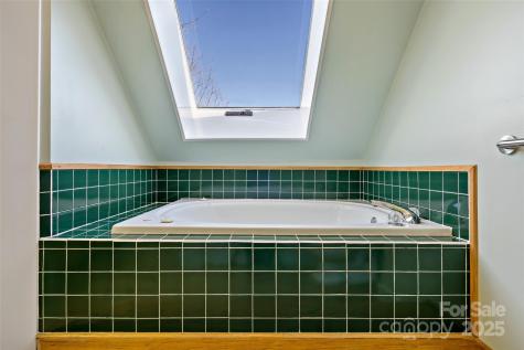 189 Hilltop Road Black Mountain NC 28711