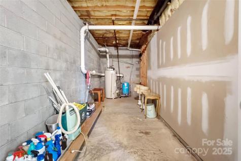 189 Hilltop Road Black Mountain NC 28711