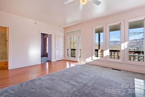 189 Hilltop Road Black Mountain NC 28711