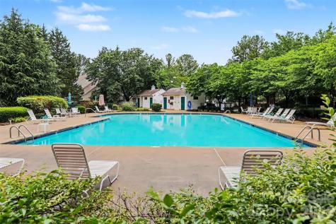 5833 Cougar Lane Charlotte NC 28269