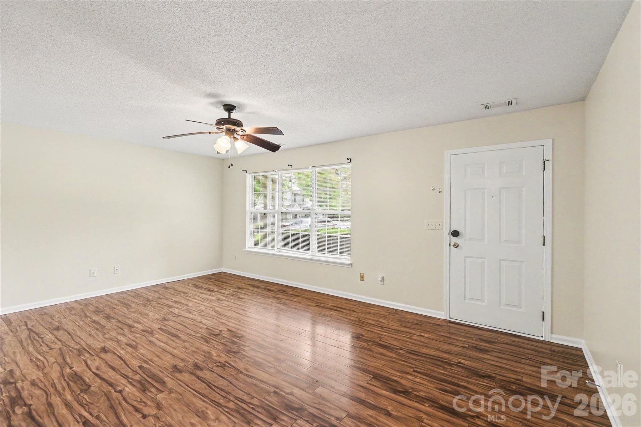 5833 Cougar Lane Charlotte NC 28269