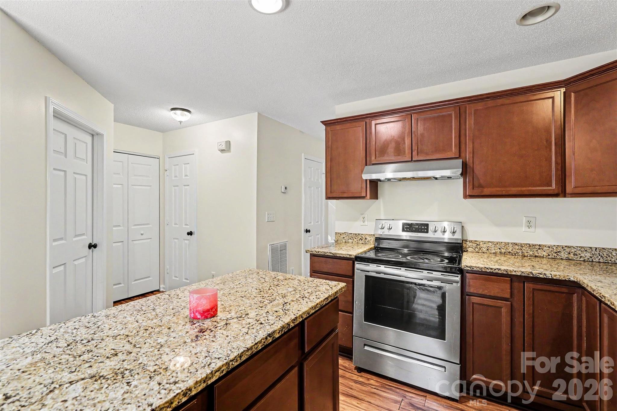 5833 Cougar Lane Charlotte NC 28269