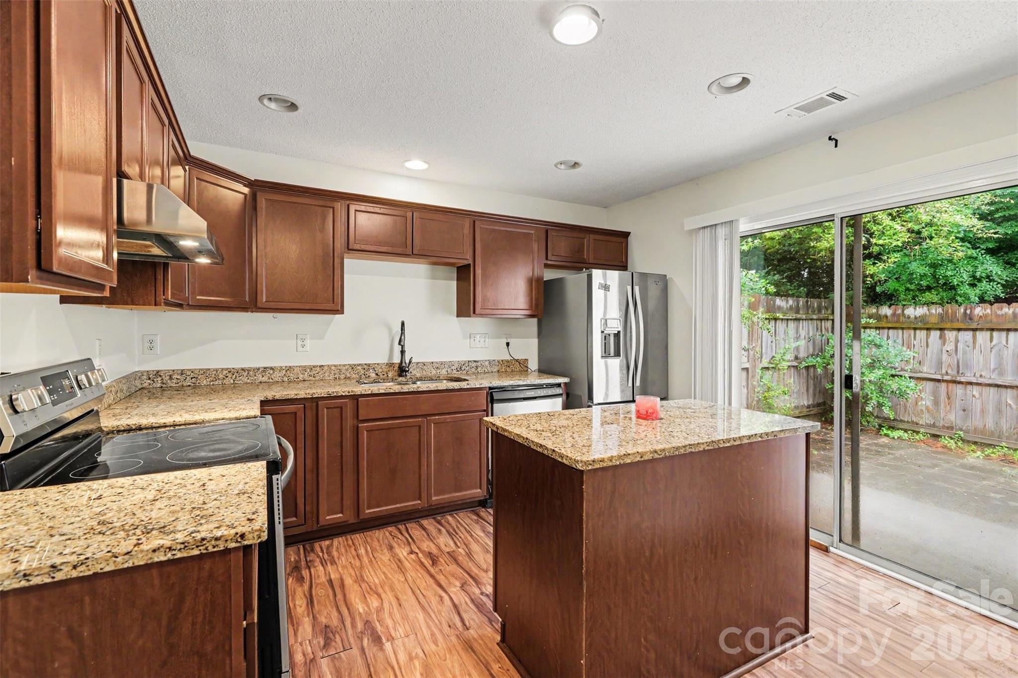5833 Cougar Lane Charlotte NC 28269