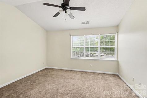 5833 Cougar Lane Charlotte NC 28269