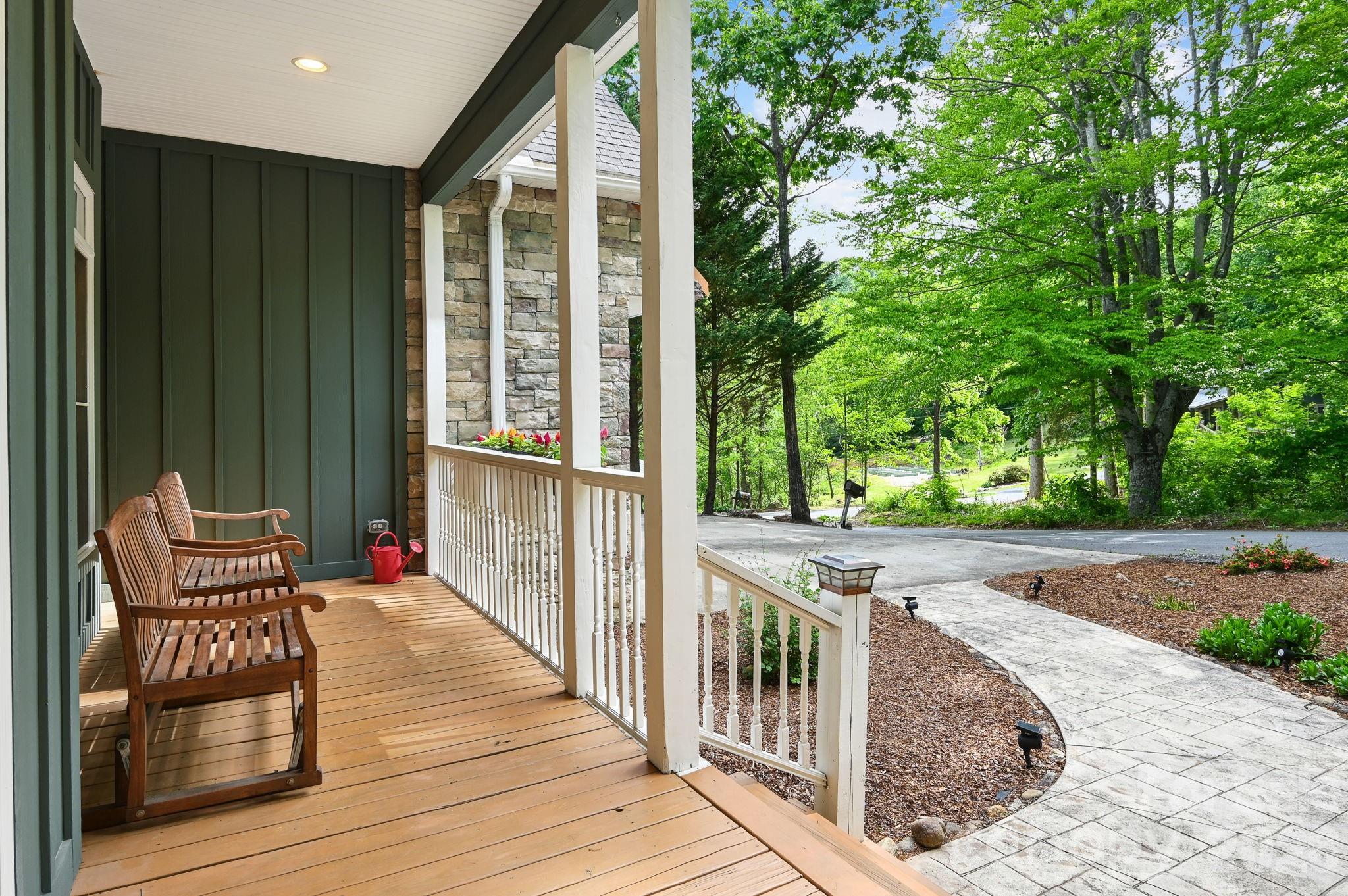 314 Woodland Drive Swannanoa NC 28778